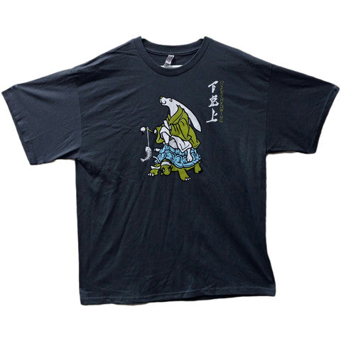 T-SHIRTS OVER THROWING M